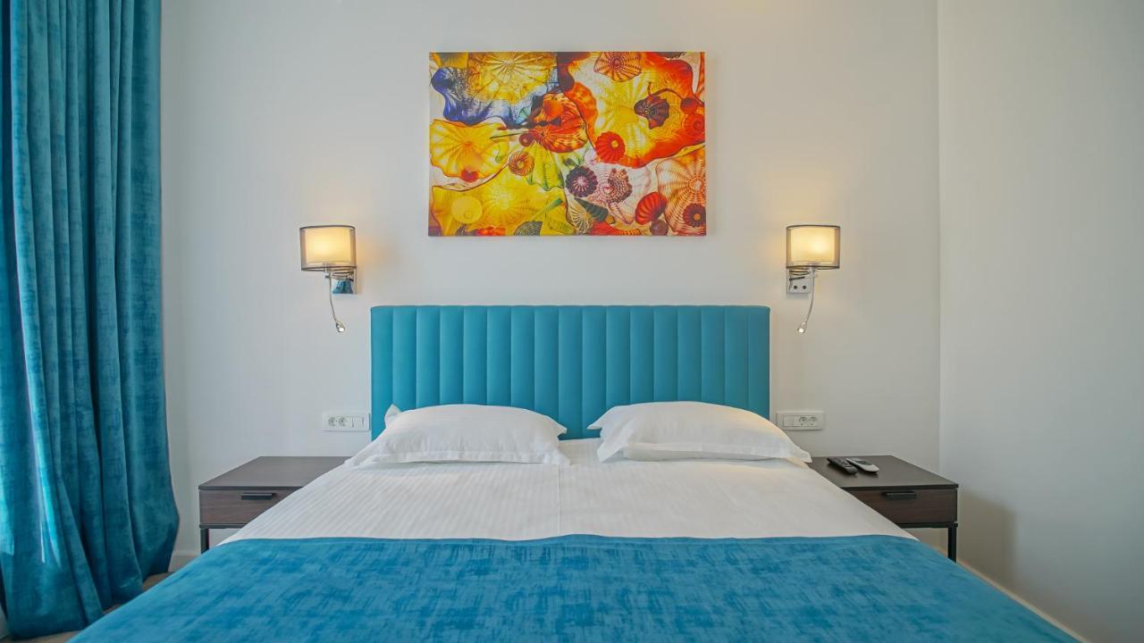 Zoom Aparthotel